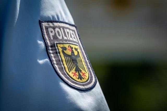 Am Grenzbergang Weil am Rhein finden Bundespolizisten 110.000 Euro Falschgeld