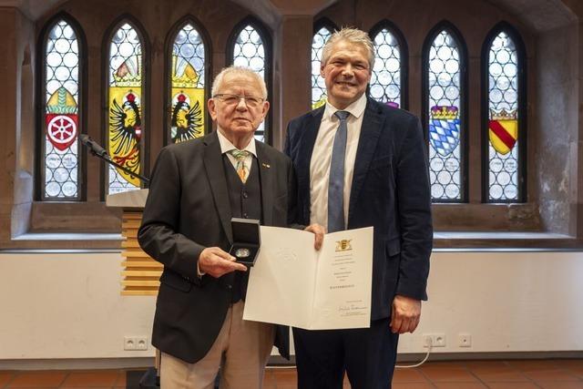 Uto R. Bonde aus Freiburg-St. Georgen erhlt die Staufermedaille des Landes