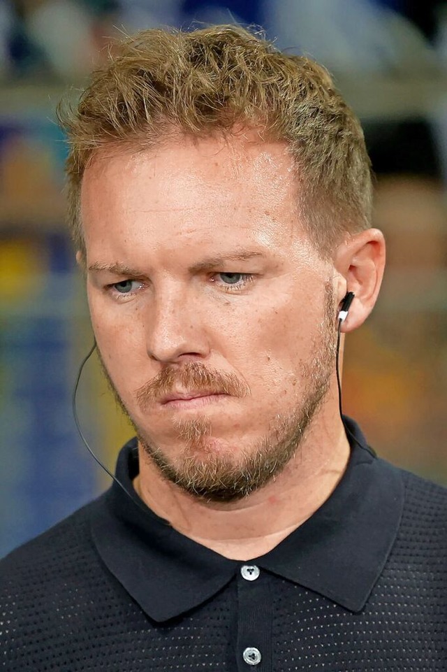 Bundestrainer Julian Nagelsmann konnte...sein Gesichtsausdruck vernehmen lsst.  | Foto: Christian Charisius (dpa)