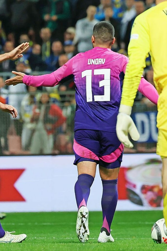 Matchwinner Deniz Undav vom VfB Stuttg...ei Toren im Nationalmannschaftstrikot.  | Foto: Christian Charisius (dpa)