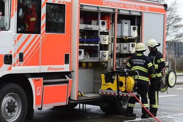 Gleich elfmal mussten Freiburgs Feuerwehren am Samstag ausrcken