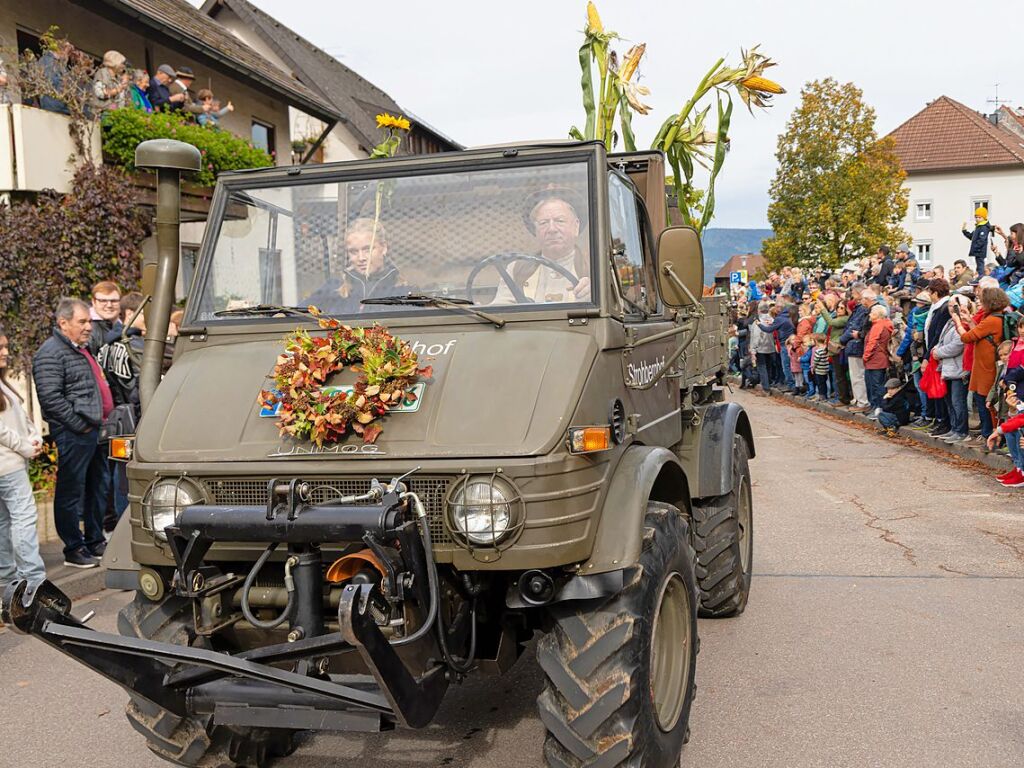 Die Tiere der Erlenbacher Weidegenossenschaft sind wieder im Tal. Das wurde in Oberried beim Almabtrieb mit einem groen Fest gefeiert.