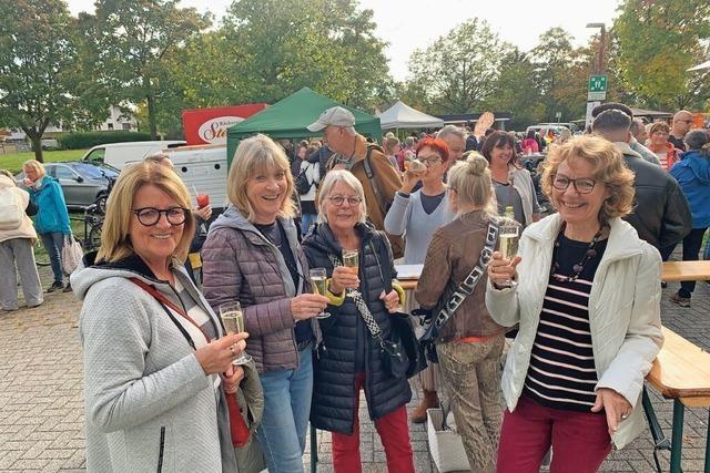 Der Marcher Wochenmarkt ist zum Treffpunkt geworden