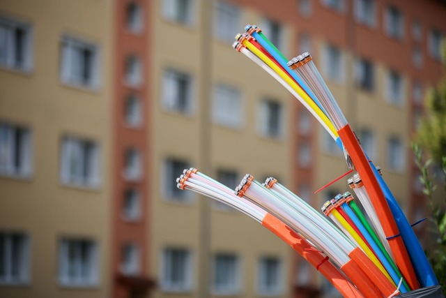 Der Breitbandausbau in Deutschland kom... des Digitalministeriums schnell voran  | Foto: Jan Woitas/dpa