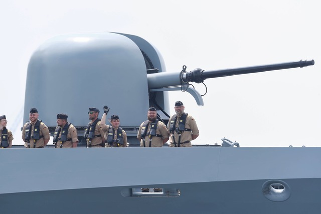 Die deutsche Korvette "Ludwigshafen am...meer vor der libanesischen K&uuml;ste.  | Foto: Frank Hormann/dpa-Zentralbild/dpa