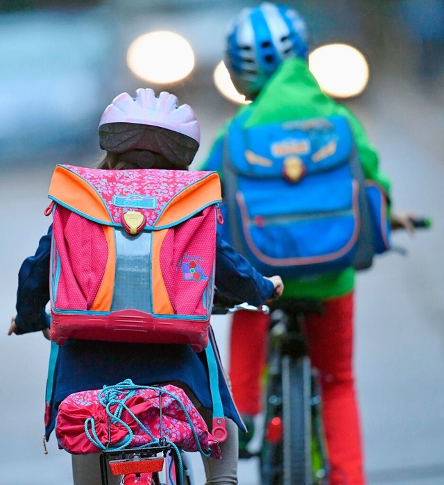 Dass Kinder den Schulalltag weitgehend...tverstndlich. Manche bentigen Hilfe.  | Foto: Ralf Hirschberger