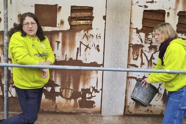 Jugendbauhtte saniert Streifenhaus der Rmeranlage