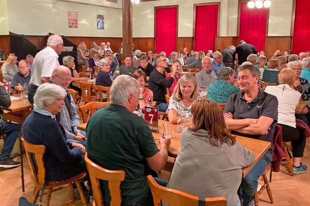 Die Alemannische Bhne Freiburg probte...erinnen und -Inhaber waren live dabei.  | Foto: Karin Kleis