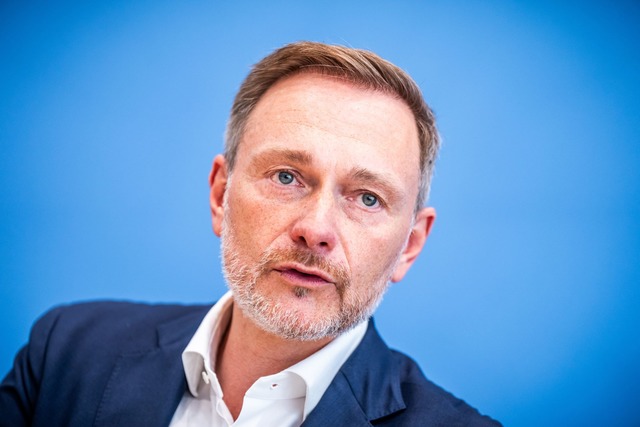 Lindner &uuml;berlegt, in Br&uuml;ssel um mehr Zeit zu bitten. (Archivbild)  | Foto: Michael Kappeler/dpa