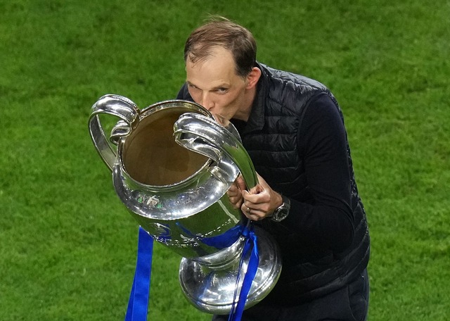 Seinen gr&ouml;&szlig;ten Erfolg als V...as Tuchel mit einem englischen Verein.  | Foto: Adam Davy/Press Association/dpa