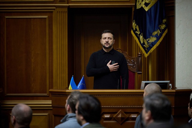 Der ukrainische Pr&auml;sident Wolodym... des Krieges mit Russland vorgestellt.  | Foto: Press Service Of The President O/Press Service Of The President Of Ukraine/AP