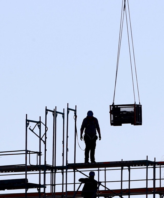 In der Bauwirtschaft geht&#8217;s schon lange nicht mehr aufwrts.  | Foto: Karl-Josef Hildenbrand (dpa)