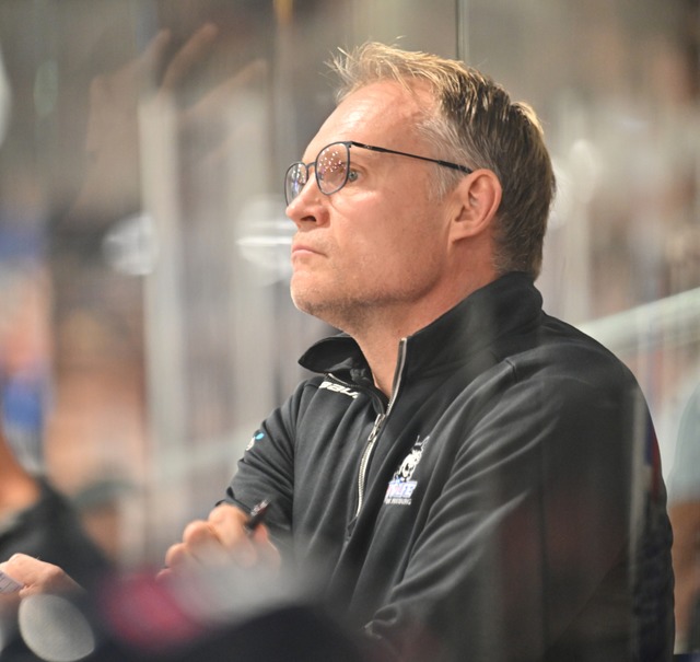 Nicht mehr Trainer beim EHC Freiburg: Timo Saarikoski  | Foto: Achim Keller