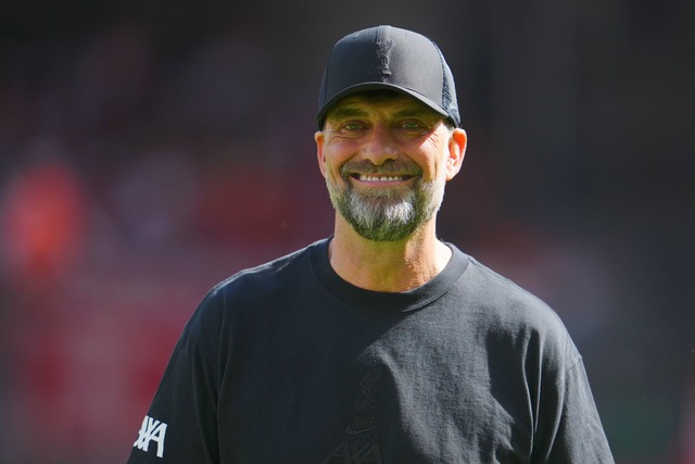 J&uuml;rgen Klopp g&ouml;nnt sich derzeit eine Pause vom Fu&szlig;ball.  | Foto: Jon Super/AP/dpa