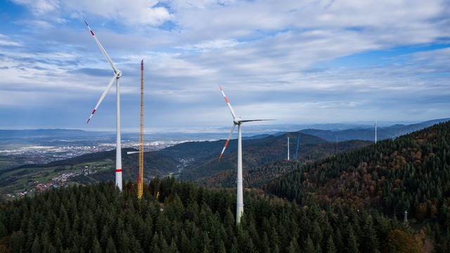 Neue Windkraftanlage am Schauinsland im Schwarzwald  | Foto: Philipp von Ditfurth//dpa