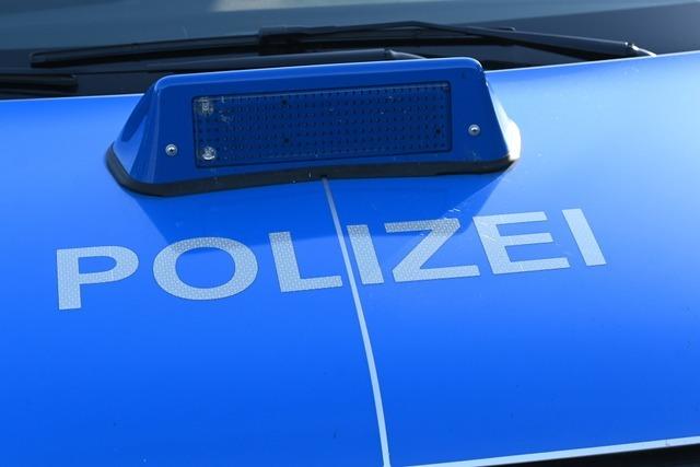 Kradfahrer verletzt: Unaufmerksamer Fugnger verursacht Unfall in Lrrach