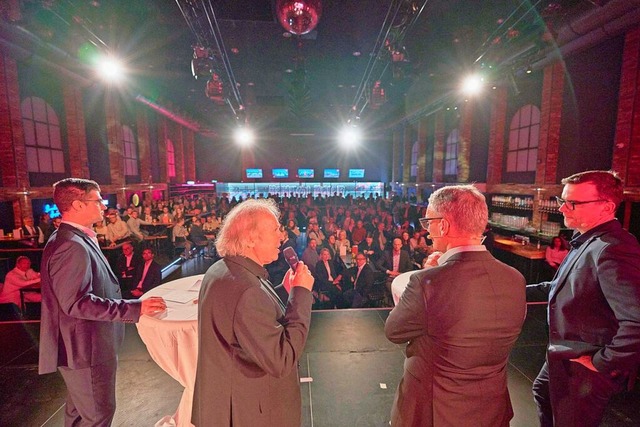 Gesprchsrunde ber Vergangenheit und ... Friesenheims Brgermeiste Erik Weide.  | Foto: Michael Bode