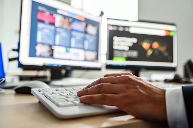 Das Cybercrime-Zentrum hat schon Erfol...raucht mehr Spezialisten (Symbolbild).  | Foto: Uli Deck/dpa