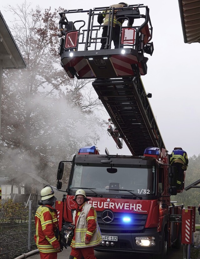 Zu eng: Die Drehleiter der Todtmooser ...nicht auf die gewnschte Hhe bringen.  | Foto: Peter Schtz