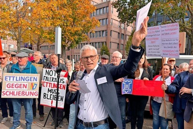 Mllheimer protestieren in Stuttgart fr den Erhalt der Notfallpraxen