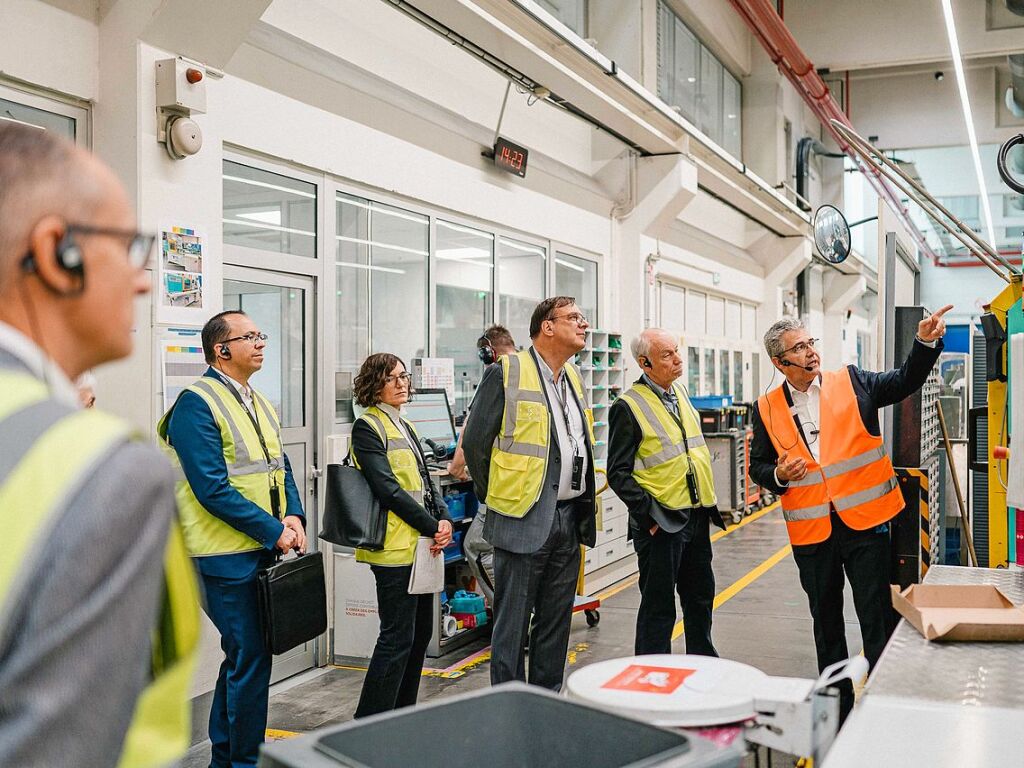 Die deutsch-franzsischen Gesprche zur politischen und wirtschaftlichen Zukunft der Region am Oberrhein bei der Hager Group in Obernai