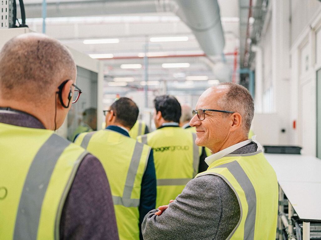 Die deutsch-franzsischen Gesprche zur politischen und wirtschaftlichen Zukunft der Region am Oberrhein bei der Hager Group in Obernai