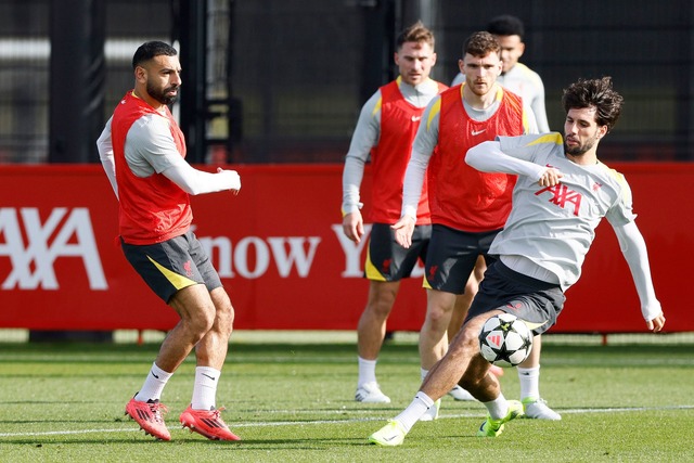 Dominik Szoboszlai im Training des FC Liverpool.  | Foto: Richard Sellers/PA/AP