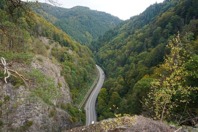 B31 im Hllental aufgrund von Felssprengung am Mittwoch zeitweise voll gesperrt