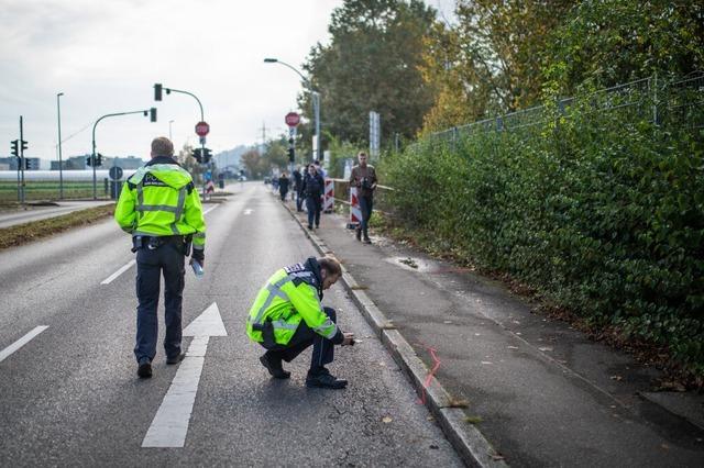 In Esslingen sterben eine Mutter und ihre beiden Shne auf einem Gehweg