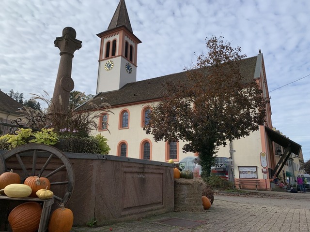 In der ehemaligen Stadtkirche am Markt...ht. Die Exponate sind nun eingelagert.  | Foto: Simone Hhl