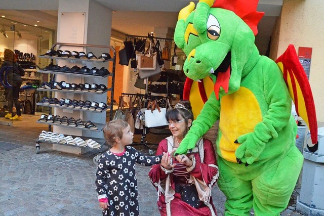 Der Drache gehrt zu den Mrchentagen.  | Foto: Gabriele Rasenberger