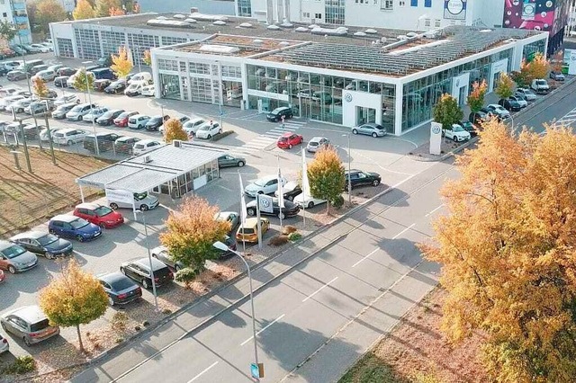 Der Standort des Autohauses Stoll an d...rrach gehrt knftig zu Alphartis SE.  | Foto: Autohaus Stoll