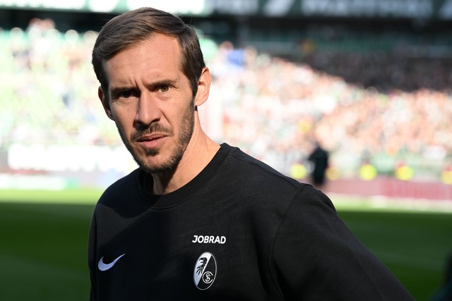 Trainer Julian Schuster und der SC Freiburg sind stark in die Saison gestartet.  | Foto: Carmen Jaspersen/dpa