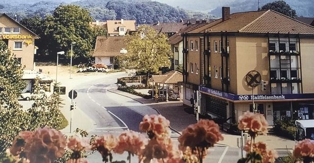 Die Raiffeisenbank Gundelfingen im Jah... neuen Kalender des Geschichtsvereins.  | Foto: Andrea Steinhart