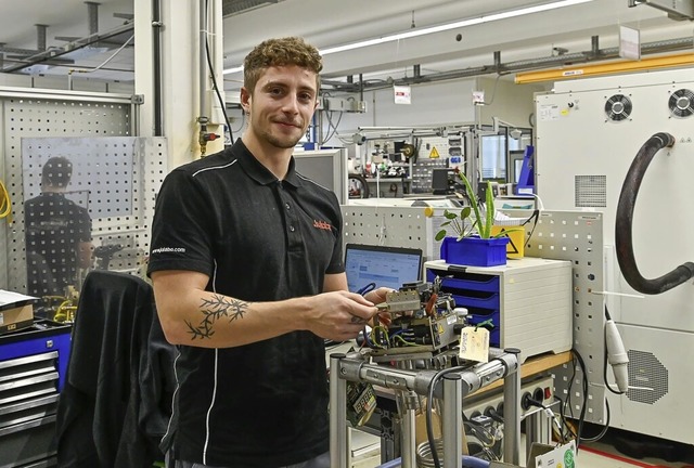 Julian Rehmann, der in Seelbach bei de...llenabschlsse als Klteanlagenbauer.   | Foto: Endrik Baublies