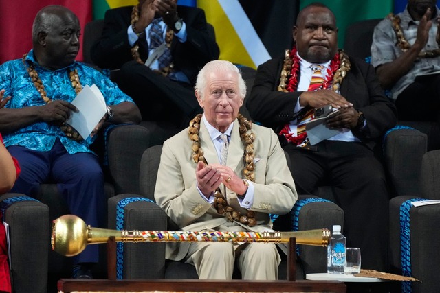 Charles hielt bei dem Gipfel die Er&ouml;ffnungsrede.  | Foto: Rick Rycroft/AP POOL/dpa