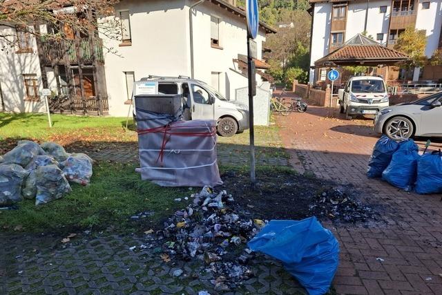 Unbekannte znden Mll in Grenzach-Wyhlen an – Feuerwehr verhindert Schlimmeres