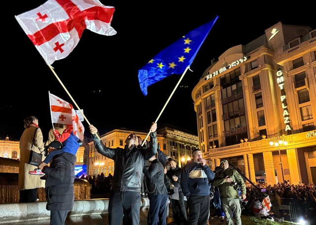 Die S&uuml;dkaukasusrepublik Georgien ... richtungsweisenden Wahl. (Archivbild)  | Foto: Katharina Schr&ouml;der/dpa