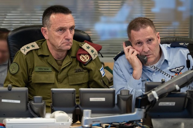 Israels Armeechef Halevi leitet den Angriff. (Archivbild)  | Foto: Uncredited/IDF/X/dpa