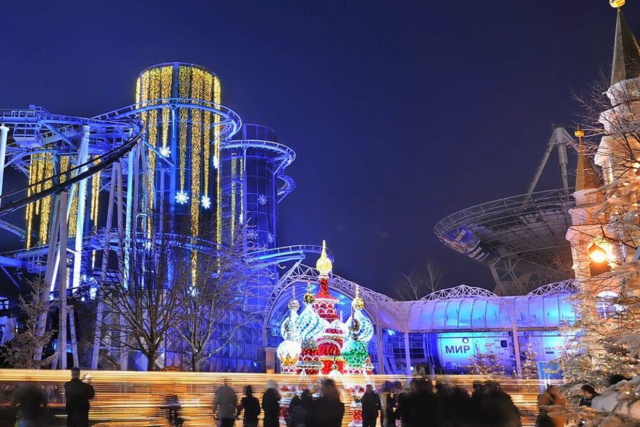 Wintermrchen inklusive: Einstimmung im Park vor der Dinner-Show