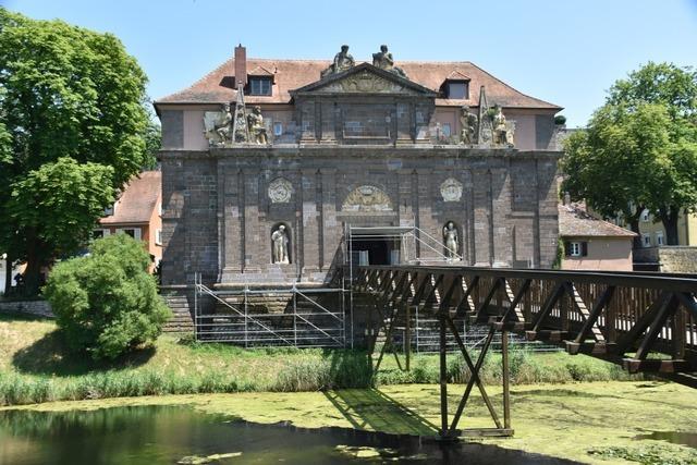 Das Breisacher Rheintor soll nach seiner Sanierung in einem neuen Licht erstrahlen