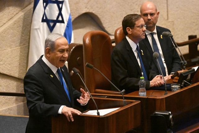 Der israelische Ministerpr&auml;sident Benjamin Netanjahu im Parlament  | Foto: Debbie Hill/UPI Pool via AP/dpa