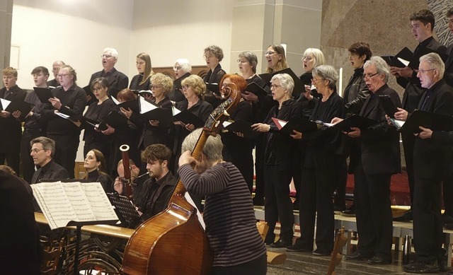 Fr die Auffhrung von Mozarts Requiem...eim letzten Kirchenkonzert an Ostern.   | Foto: Roswitha Frey