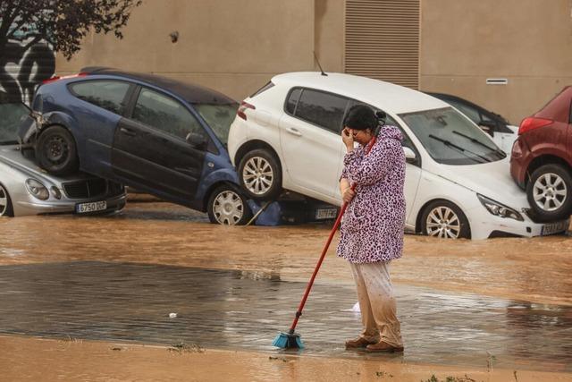 Fotos: Historisches Unwetter in Spanien sorgt fr schwere berschwemmungen