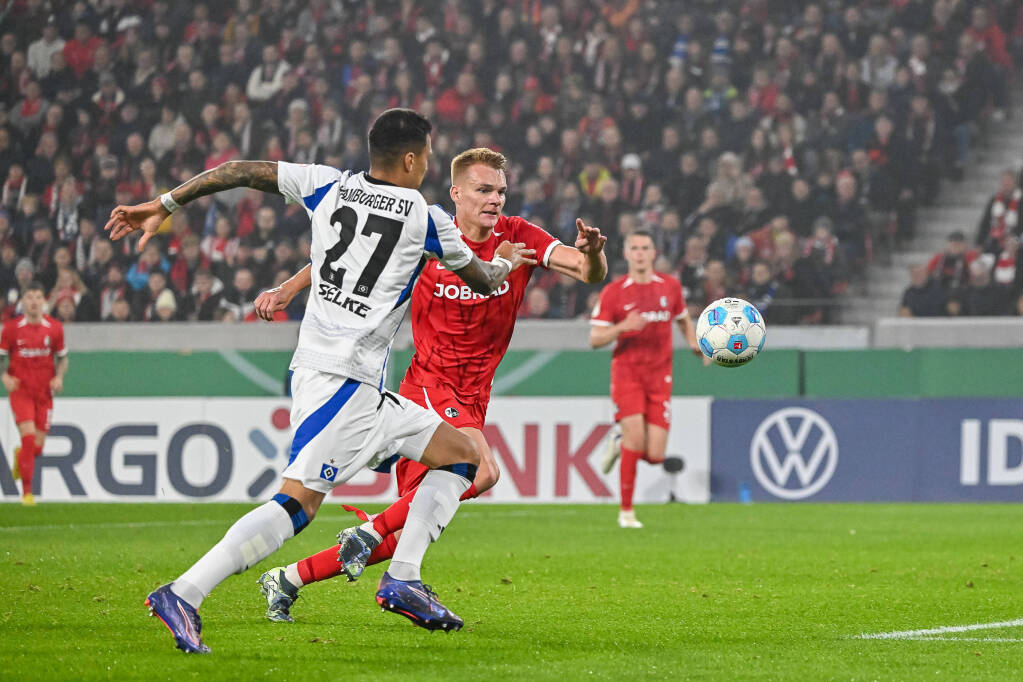 Der SC Freiburg muss im Pokalspiel gegen den Hamburger SV ran. Es wird ein Replay des DFB-Pokal-Halbfinales von 2022.