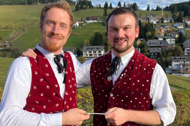 Stefan Seeherr (links) und sein Nachfolger Matteo Abbate  | Foto: Trachtenkapelle Todtnauberg