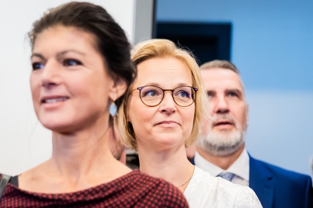 Sahra Wagenknecht ist unzufrieden mit ... und Steffen Sch&uuml;tz. (Archivbild)  | Foto: Christoph Soeder/dpa