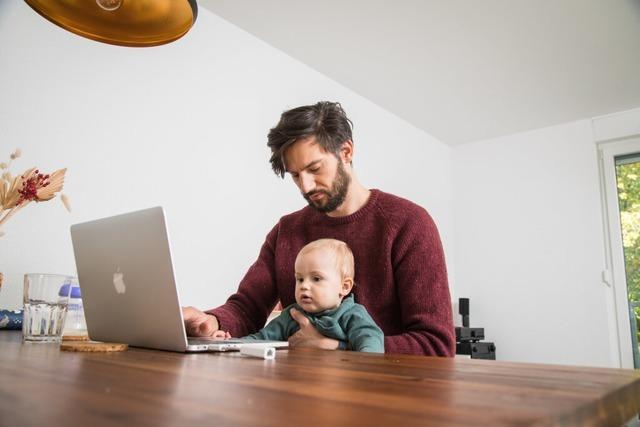 Wenn der Arbeitgeber sich gegen Homeoffice stellt: Argumentationshilfen, um sich durchzusetzen