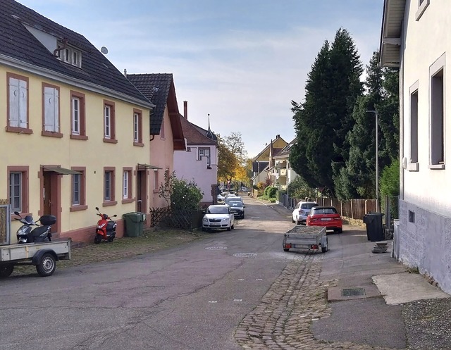 Der Tatort in Dinglingen: Im Haus link...d damals das Haus des Feldhters Heim.  | Foto: Thomas Foerster