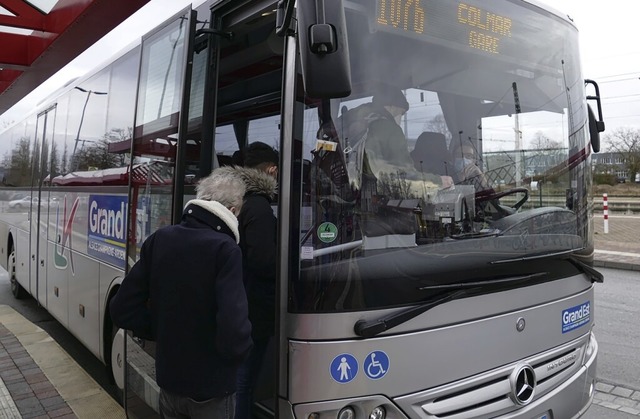 Gern gesehen am Breisacher Busbahnhof:...211; ein Schnellbus wrde 30 brauchen.  | Foto: Sattelberger